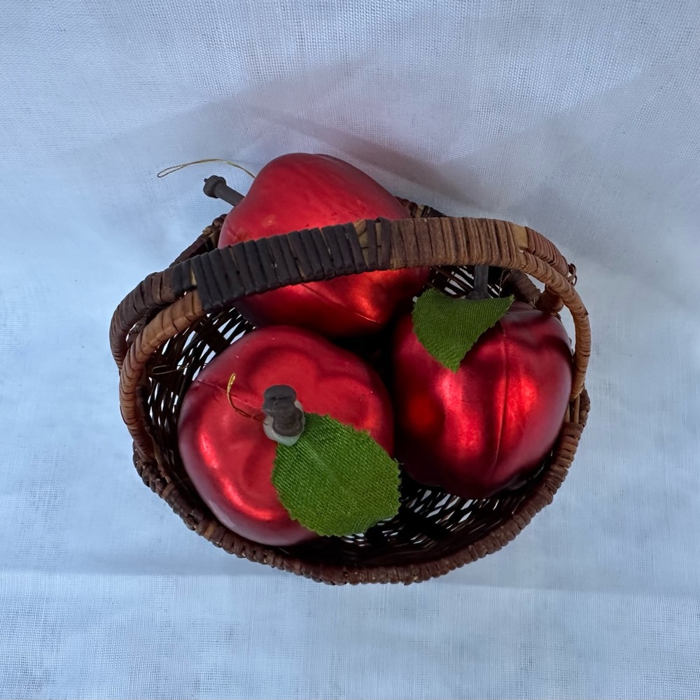 Glass Apple Ornaments Vintage (4)